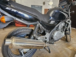 Kawasaki ER5 Negra