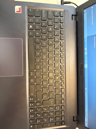 Portátil ASUS VivoBook 15 F543BA 8GB RAM