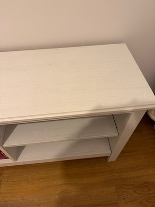 Mueble TV blanco madera y plástico
