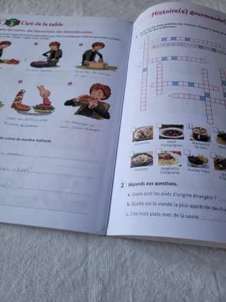 Promenade, français A2, 3 Secundaria Livre de l...