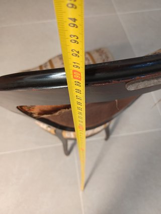 Sillas Clásicas de Madera y Tela