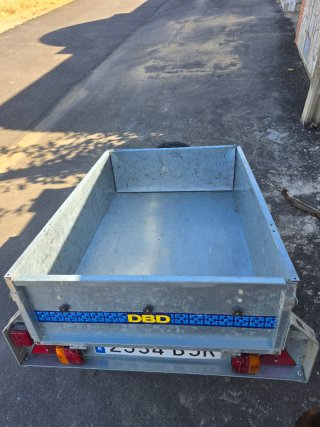 Remolque de coche DBD