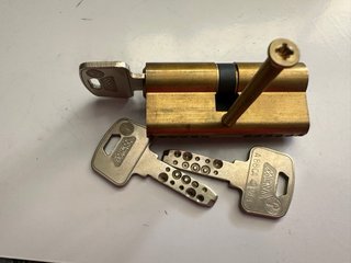 Bombín Cerradura Seguridad MCM + 3 Llaves