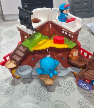 Barco Pirata Vtech con Figuras
