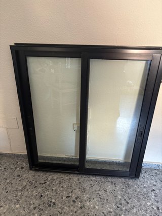 Ventana corredera aluminio negro