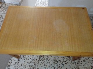 Mesa de comedor de madera