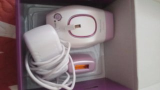 Depiladora IPL Medisana Rosa y Blanca
