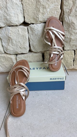 Sandalias doradas Marypaz Talla 40