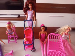 Lote Muñecas Barbie y Accesorios