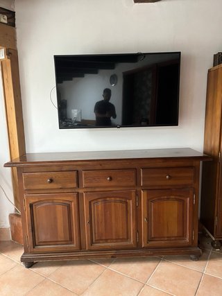 Mueble antiguo de madera