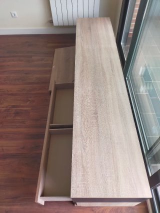 Mueble de salón compacto estilo roble