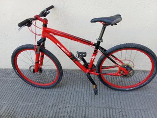 Bicicleta Specialized Hardrock Sport. 26 pulgadas.