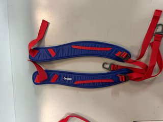 Bolsa de viaje Outdoor Research azul y roja