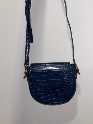 Bolso Pieces azul efecto piel cocodrilo