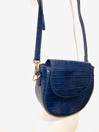 Bolso Pieces azul efecto piel cocodrilo