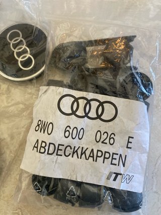 Tapas llantas Audi + tapas tornillos