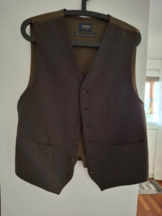 Conjunto pantalón y chaleco hombre massimo dutti.