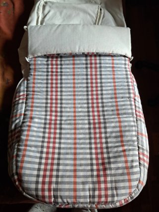 Saco silla bebé a cuadros