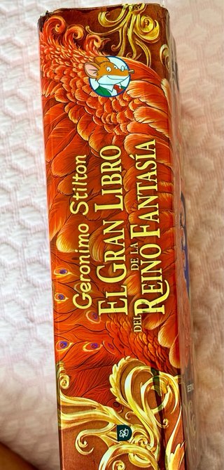 El gran libro del Reino de la Fantasía. G Stilton