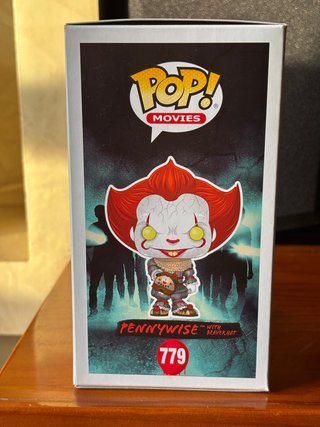 Funko Pop! #779 IT Pennywise (with Beaver Hat)