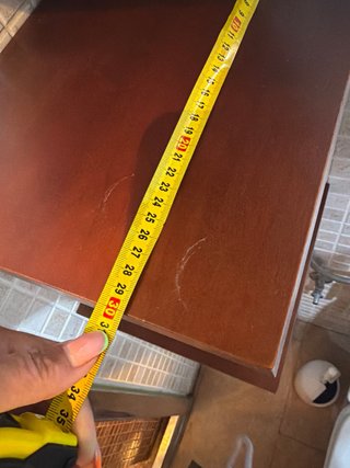 Estantes esquineros de madera para baño