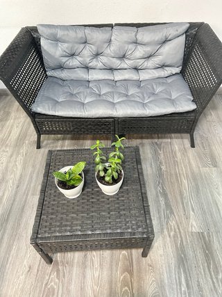 Sofá y mesa de jardín ratán