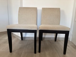 4 Sillas Comedor Tela Beige y Madera Negra