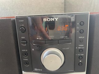 Equipo de música Sony CMT-EH10