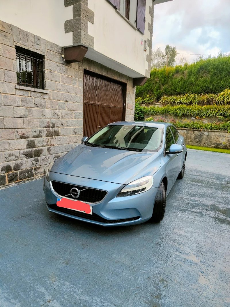 Volvo V40 2016 - foto 1