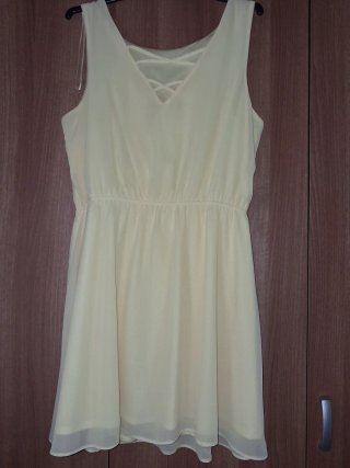 Vestido amarillo C&A con forro
