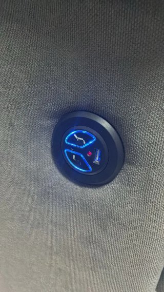 Sillón Abatible Relax Eléctrico Levantapersona USB