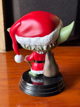 Funko Pop! #277 Yoda Navideño (Sin caja)