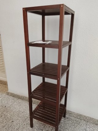 Estantería Ikea Madera, y otra Desmontable.