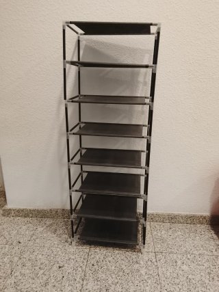 Estantería Ikea Madera, y otra Desmontable.