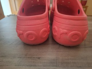 Zuecos Crocs Rojos