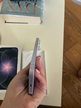iPhone 14 Viola - Pellicola Protettiva Nuova
