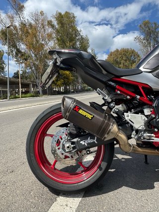 Kawasaki Z900 2023. Version full 18000km