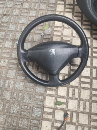 Volante Peugeot