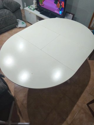 Mesa redonda blanca