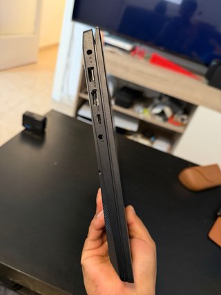 Portátil Lenovo V15 G4 Intel i7
