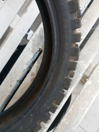 Neumático Cross Bridgestone