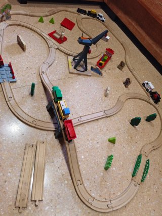 Tren de madera