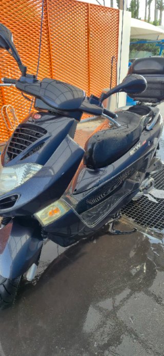 Kymco 125 Scooter