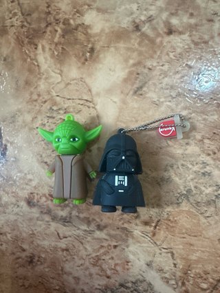Pack Star Wars: Figura Jar Jar Binks y Halcón Mile