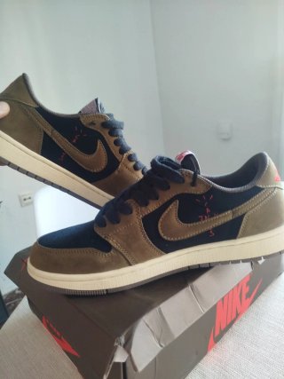 Nike Air Jordan Retro Low Travis Scott