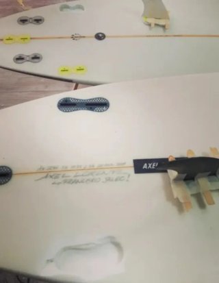 Reparación de tablas de surf