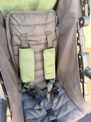 Carrito Gemelar Baby Monster Kuki Twin Verde
