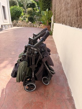 Carrito Gemelar Baby Monster Kuki Twin Verde