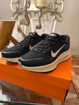 Nike Vomero 18 Zapatillas Running Hombre Mujer