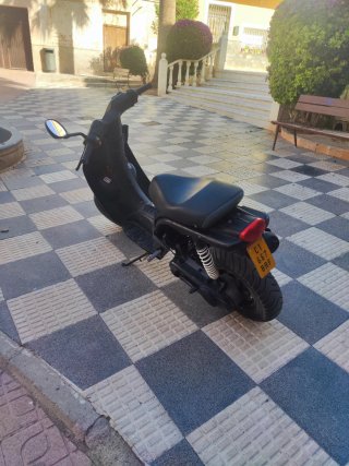 Peugeot Ludix Snake 49cc Scooter